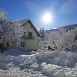 בית נופש Haus Lois *